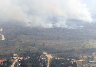 quema El Deber 3 Sep 2011