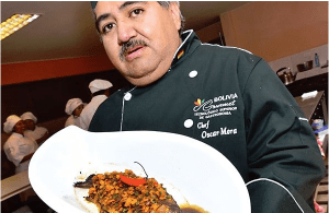 El chef Óscar Mora y sus alumnos de Bolivia Gourmet.